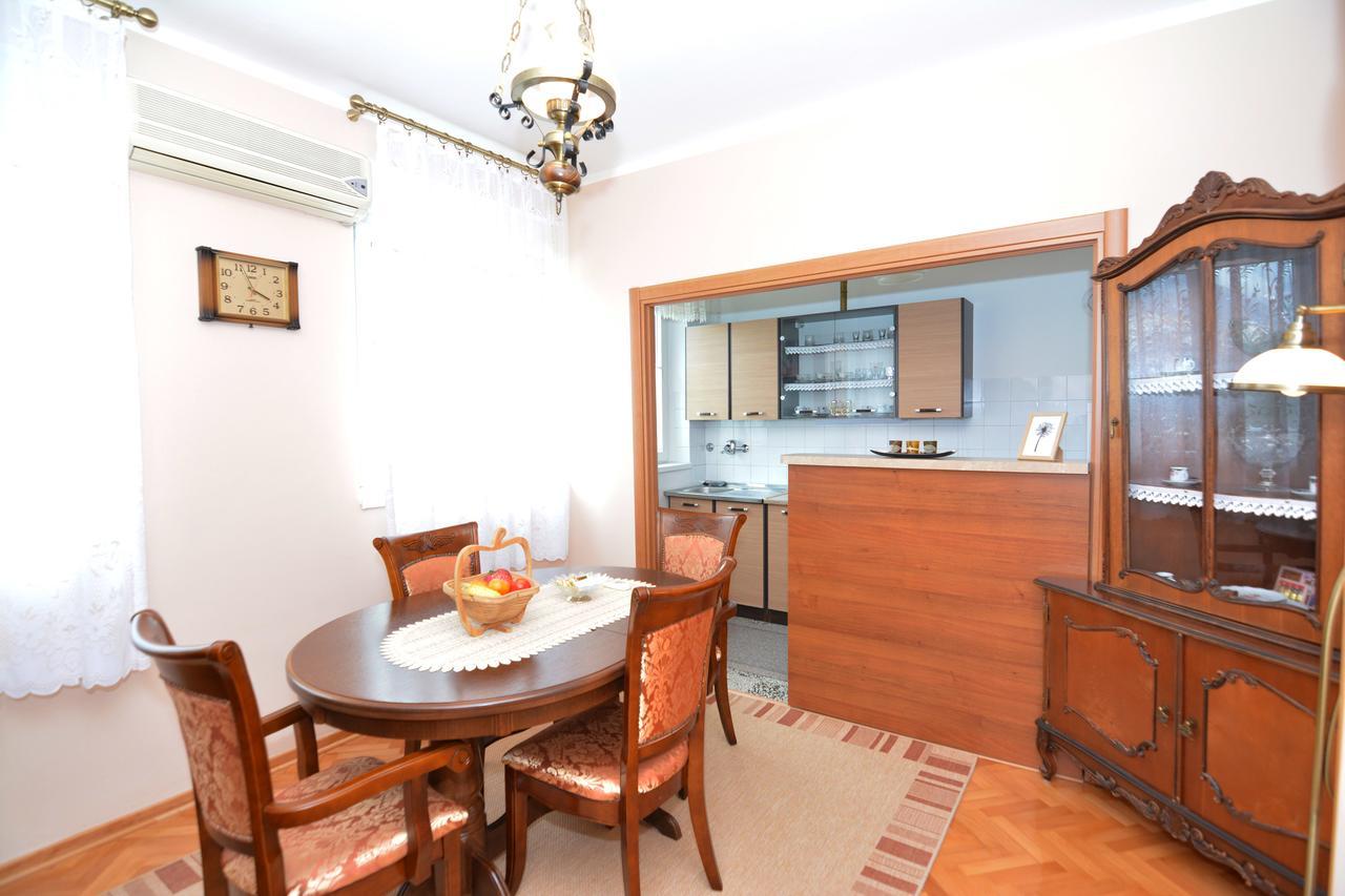 Apartment Todor Котор Екстер'єр фото